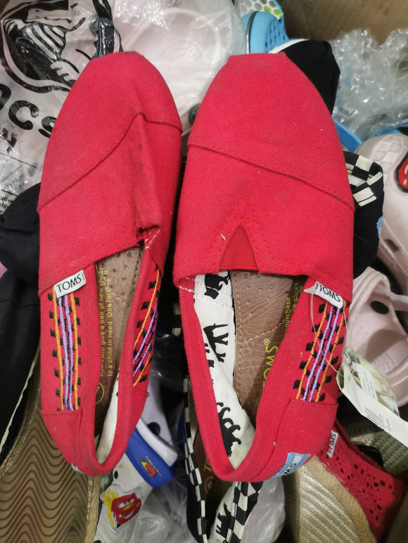 Toms